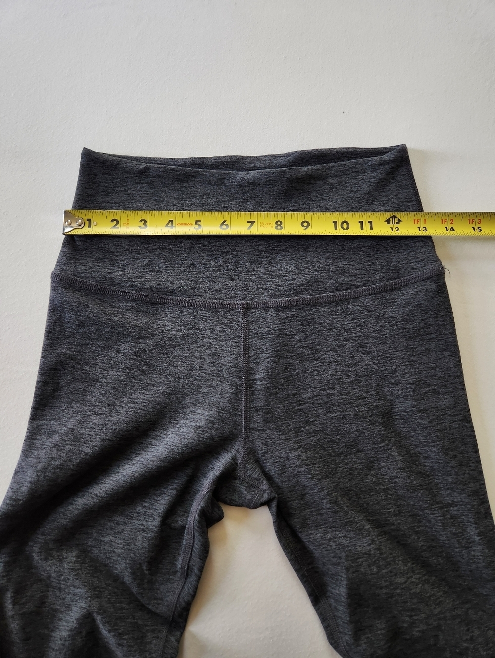 Beyond Yoga black/grey pattern Leggings size medium - Picture 6 of 7